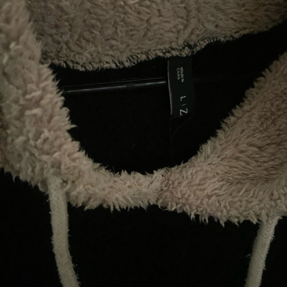 Black & Cream Fuzzy Hoodie - Picture 3 of 5